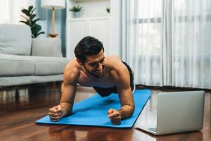 Beneficios-de-las-clases-de-yoga-online-en-Olimfit-para-tu-bienestar-fisico-y-mental